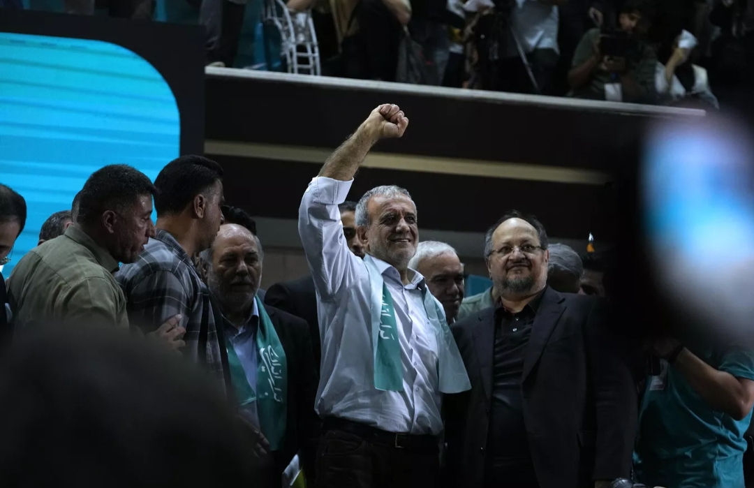 Pezeşkiyan İran'ın yeni cumhurbaşkanı